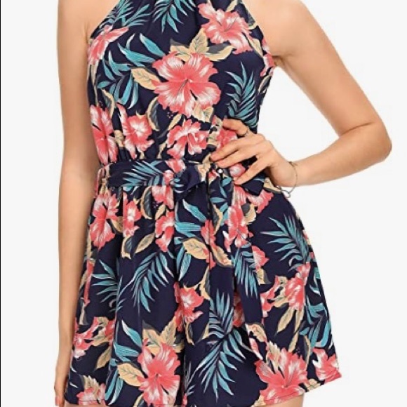 💋🌹BNWT SEXY SUMMER ROMPER/PLAYSUIT🌹💋SIZES MEDIUM, LARGE, X-LARGE💋🌹 - Picture 4 of 7